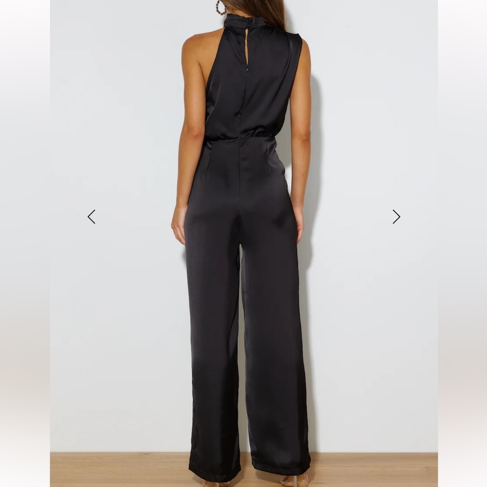 Hello Molly Black Satin Jumpsuit Womens 6 Sleeveless Thin Silky Sleek NWT - Picture 2 of 15